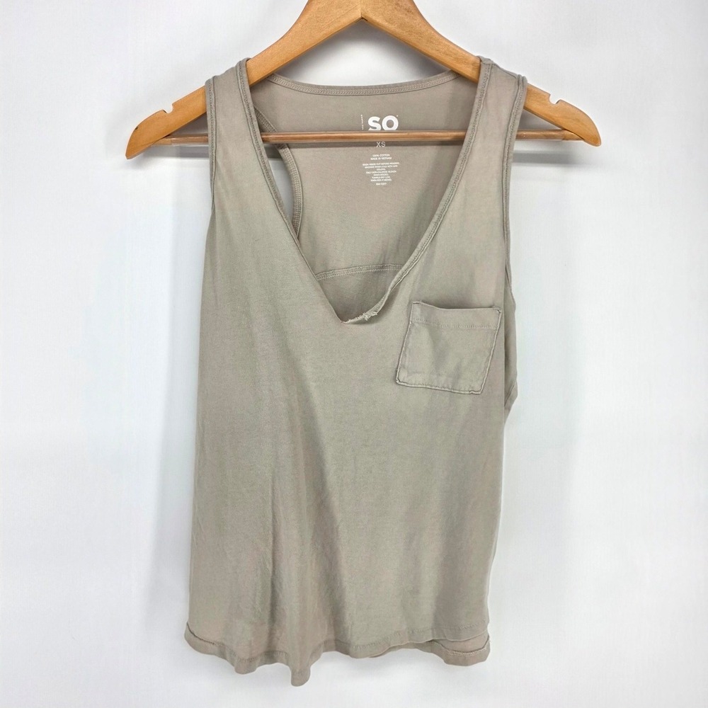 SO Tank Top Womens XS Tan Racerback V-Neck Pocket Curved Hem Casual Basic